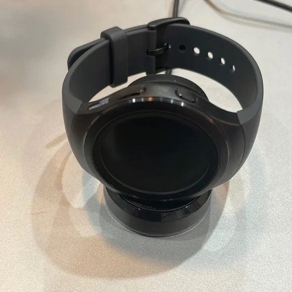 Samsung Gear S2 smartwatch NEVER USED